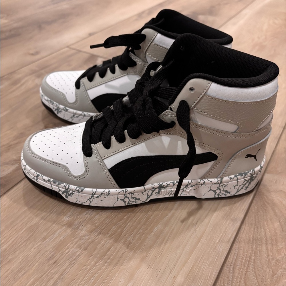 Puma High-Top Sneakers - Black and Gray